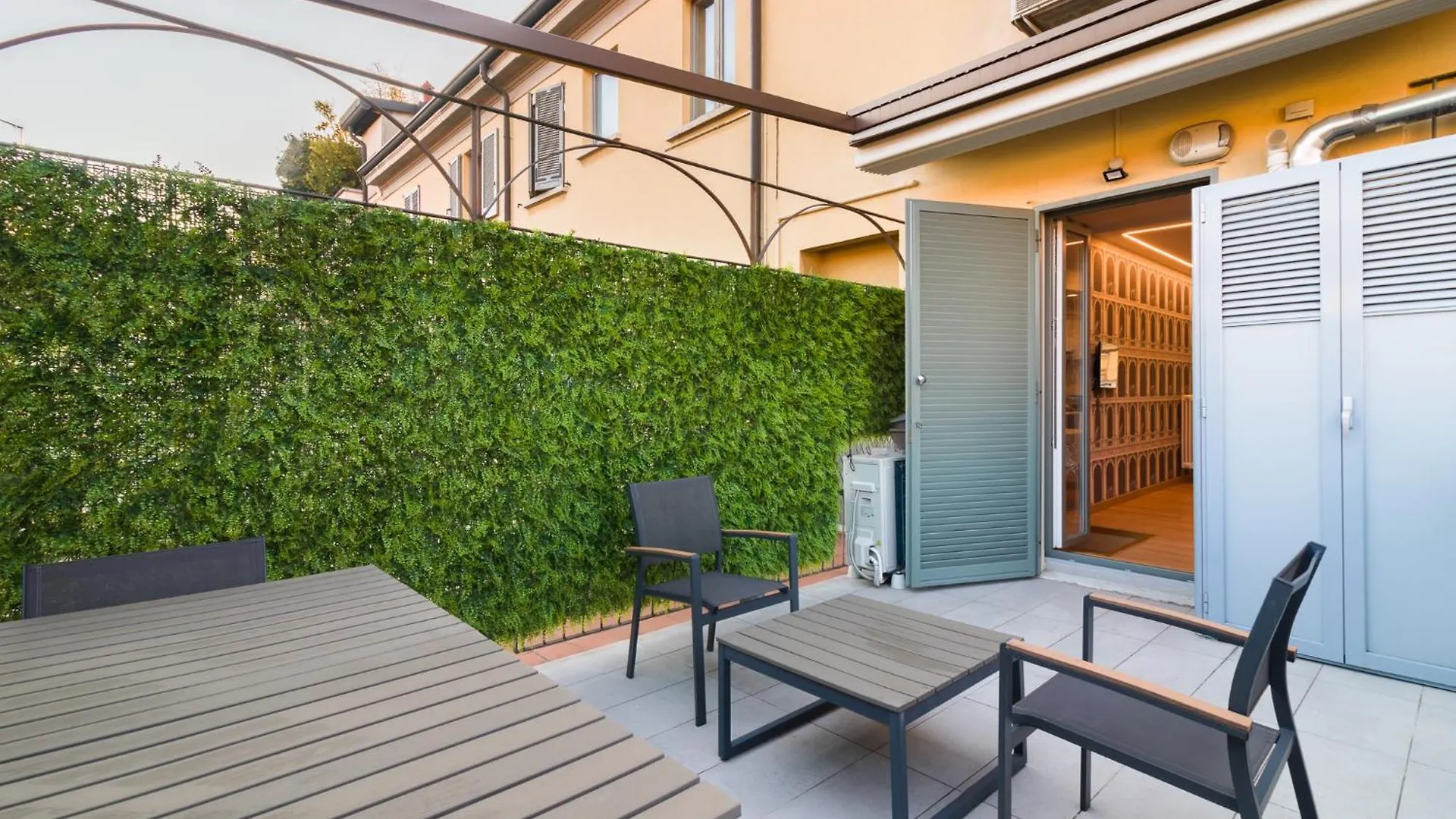 La Vista Sull'Arco -Luxury Apartment Milan 0*,  Italy