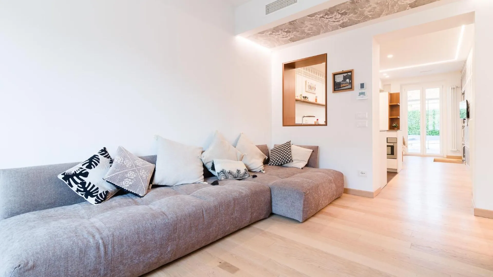 La Vista Sull'Arco -Luxury Apartment Milan