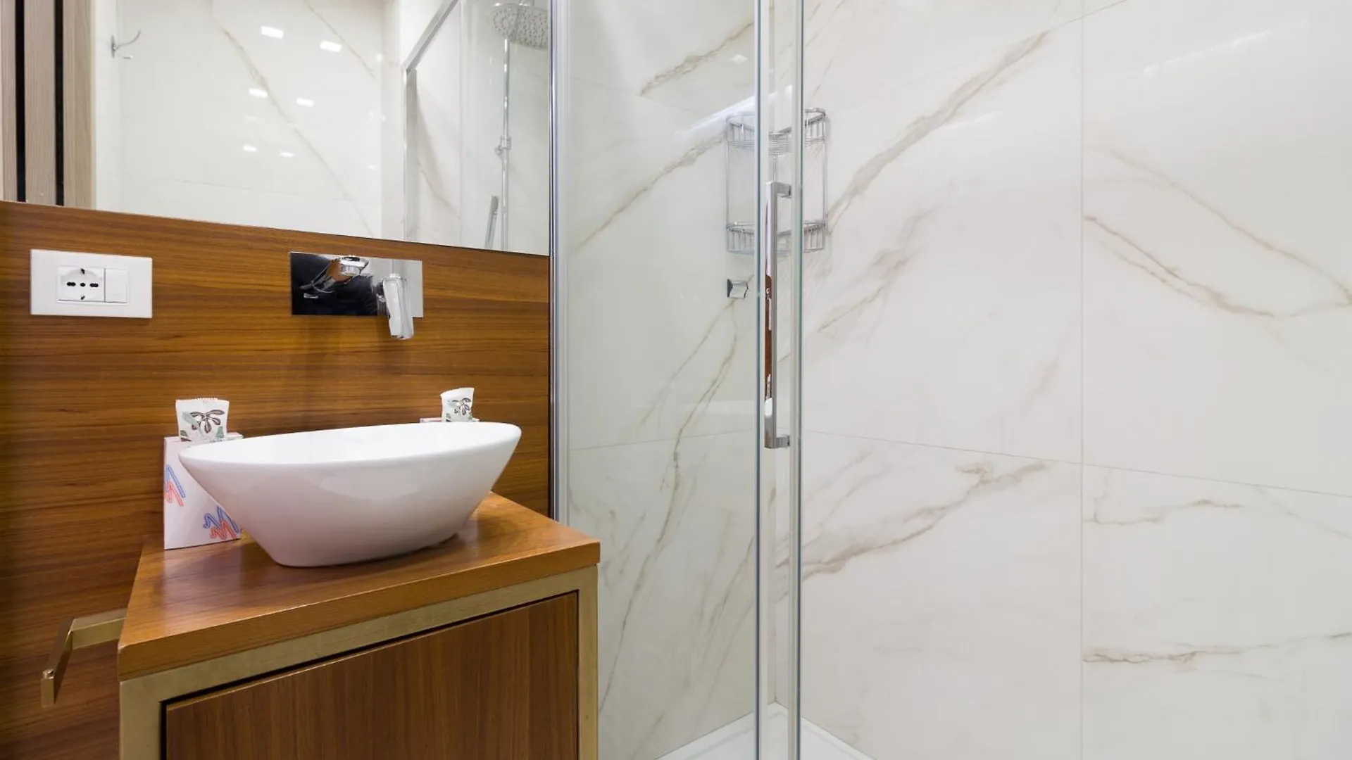 La Vista Sull'Arco -Luxury Apartment Milan 0*,